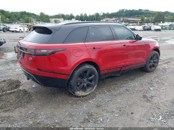 SALYM2RN7JA722345 — 2018 Land Rover Range Rover Velar, фото 4 с аукциона IAAI, Естественный износ