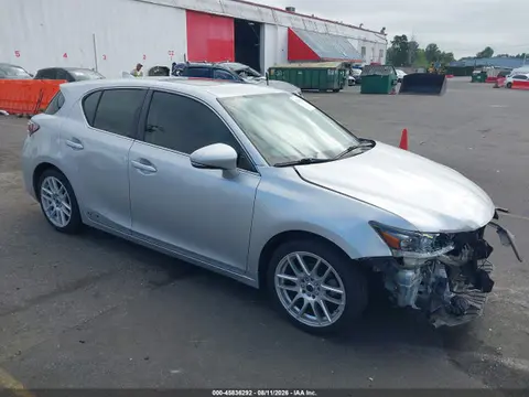 JTHKD5BH7F2234256 — 2015 Lexus CT 200H, Передняя часть (Front End), фото до ремонта