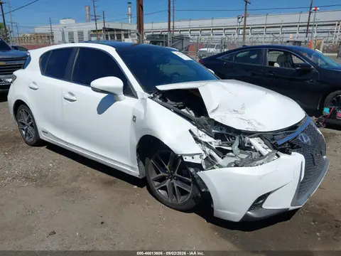 JTHKD5BH8F2220978 — 2015 Lexus CT 200H, Передняя часть (Front End), фото до ремонта
