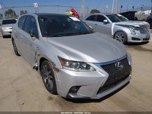 JTHKD5BH4F2245330 — 2015 Lexus CT 200H, Правый бок (Right Side), фото до ремонта