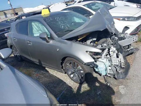 JTHKD5BH6H2287744 — 2017 Lexus CT 200H, Передняя часть (Front End), фото до ремонта