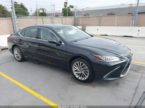 JTHB21B15K2023777 — 2019 Lexus ES 300H Luxury, Правый бок (Right Side), фото до ремонта