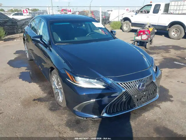 58AE21B17LU011624 Lexus ES 300H Luxury 2020 — повреждение Передняя часть слева, фото до ремонта