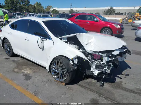 58AEA1C18SU076952 — 2025 Lexus ES 300H Luxury, Передняя часть (Front End), фото до ремонта