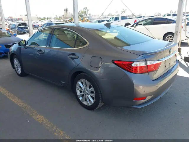 JTHBW1GG4F2091219 — 2015 Lexus ES 300H, фото 3 с аукциона IAAI 30.09.2026, Передняя часть