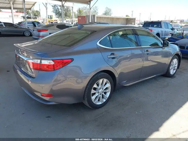 JTHBW1GG4F2091219 — 2015 Lexus ES 300H, фото 4 с аукциона IAAI 30.09.2026, Передняя часть