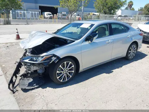 2019 Lexus ES 300H VIN JTHB21B1XK2006554 фото 2