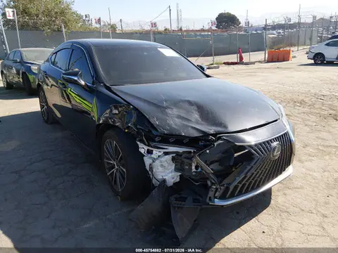 58ADA1C16RU037654 — 2024 Lexus ES 300H, Передняя часть справа (Right Front), фото до ремонта