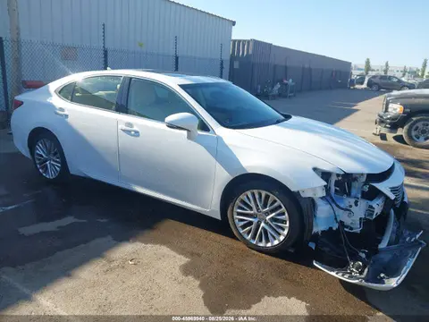 JTHBK1GG8E2145471 — 2014 Lexus ES 350, Передняя часть справа (Right Front), фото до ремонта