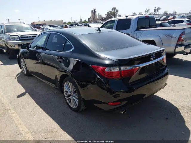 JTHBK1GG1E2138877 — 2014 Lexus ES 350, фото 3 с аукциона IAAI 14.10.2026, Передняя часть справа
