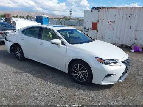 JTHBK1GG8G2239238 — 2016 Lexus ES 350, Задняя часть (Rear), фото до ремонта