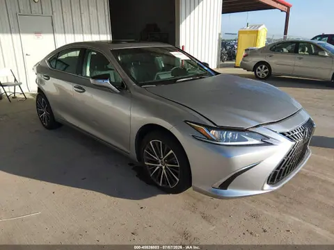 58ADZ1B1XRU184862 — 2024 Lexus ES 350, Задняя часть (Rear), фото до ремонта