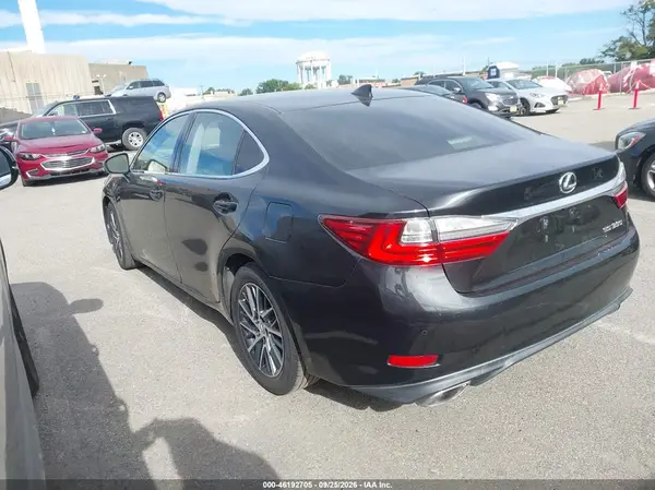 JTHBK1GG4G2232061 — 2016 Lexus ES, фото 3 с аукциона IAAI 07.10.2026, Передняя часть