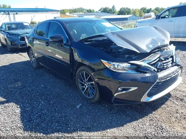 58ABK1GG6HU075712 — 2017 Lexus ES, Передняя часть (Front End), фото до ремонта
