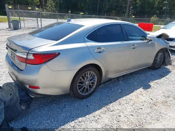 58ABK1GG5JU086156 — 2018 Lexus ES, фото 4 с аукциона IAAI, Передняя часть