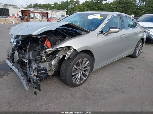 58ABZ1B19KU025814 — 2019 Lexus ES, фото 2 с аукциона IAAI 13.10.2026, Передняя часть