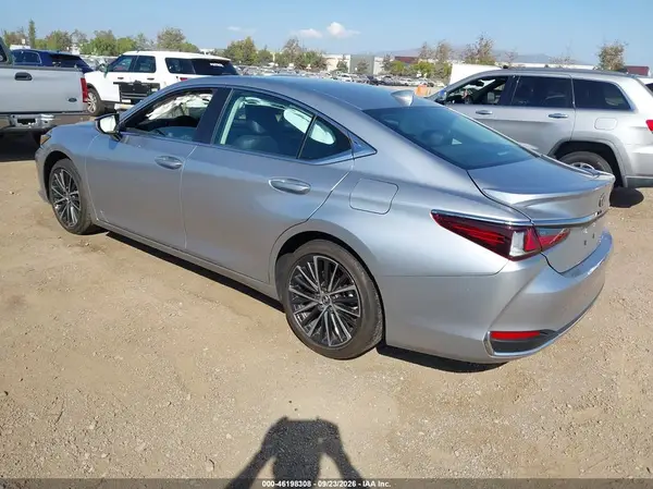58ADA1C18RU042158 — 2024 Lexus ES, фото 3 с аукциона IAAI, Правый бок