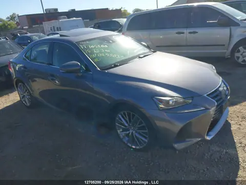 JTHC81D21J5029503 — 2018 Lexus Is 300 300, Подтопление (Water), фото до ремонта