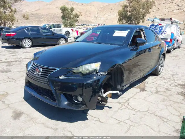 JTHBE1D21E5007933 — 2014 Lexus IS 350, фото 2 с аукциона IAAI 29.09.2026, Передняя часть слева