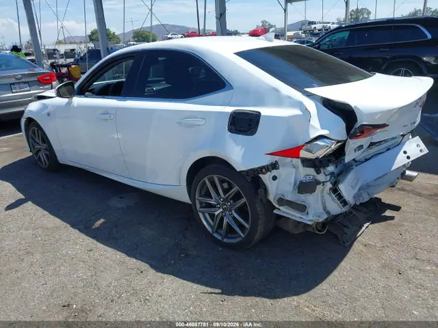 JTHCE1D24G5012521 — 2016 Lexus IS 350, фото 3 с аукциона IAAI 13.10.2026, Передняя часть