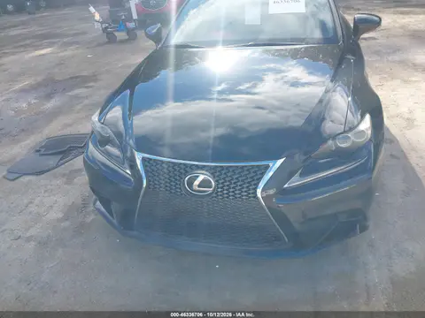JTHCE1D23E5001782 — 2014 Lexus IS, Сзади, фото до ремонта