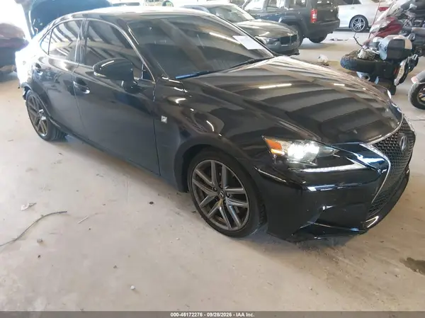JTHCM1D27G5005226 — 2016 Lexus IS, Задняя часть (Rear), фото до ремонта