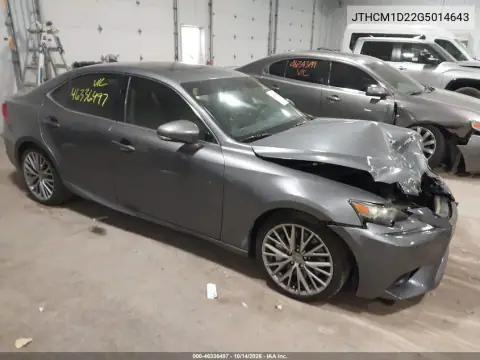 JTHCM1D22G5014643 — 2016 Lexus IS, Передняя часть, фото до ремонта