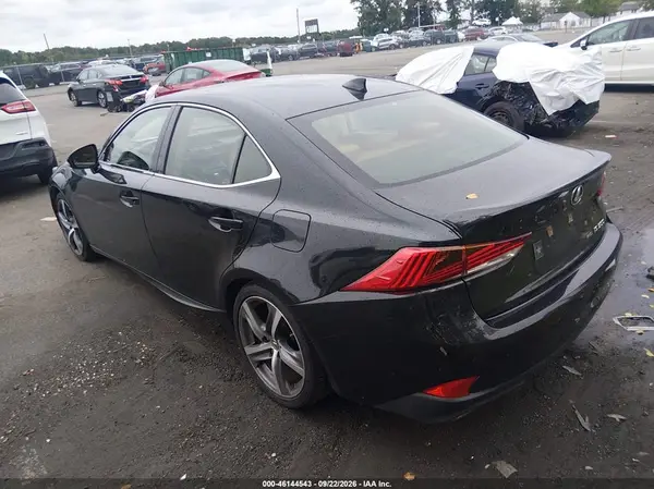 JTHCM1D24H5024656 — 2017 Lexus IS, фото 3 с аукциона IAAI 13.10.2026, Правый бок