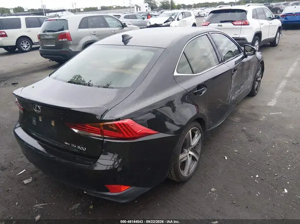 JTHCM1D24H5024656 — 2017 Lexus IS, фото 4 с аукциона IAAI 13.10.2026, Правый бок