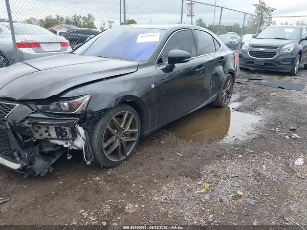 JTHCM1D25H5023905 — 2017 Lexus IS, фото 2 с аукциона IAAI, Передняя часть