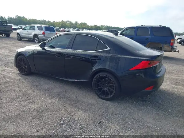 JTHBA1D29H5040923 — 2017 Lexus IS, фото 3 с аукциона IAAI, Правый бок
