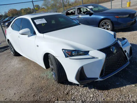 JTHCE1D28H5013723 — 2017 Lexus IS, Левая сторона, фото до ремонта