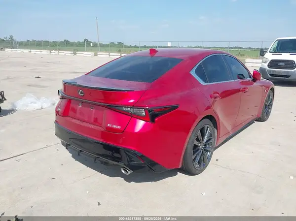 JTHGZ1B24M5047578 — 2021 Lexus IS, фото 4 с аукциона IAAI, Левый бок