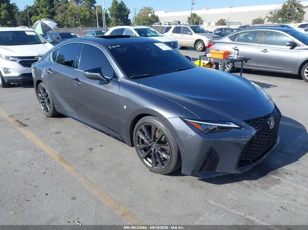 JTHGZ1B26R5080671 — 2024 Lexus IS, Угон (Theft), фото до ремонта