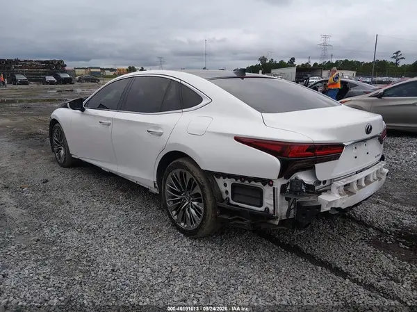 JTHD51GF0N5010796 — 2022 Lexus LS, фото 3 с аукциона IAAI, Передняя часть