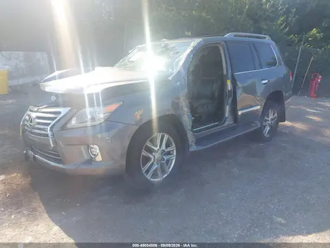 2015 Lexus LX 570 VIN JTJHY7AXXF4166508 фото 2