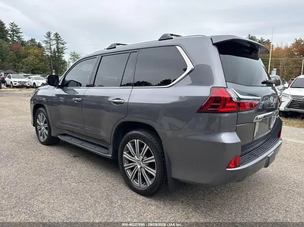 JTJHY7AX2H4230351 — 2017 Lexus LX, фото 3 с аукциона IAAI, Естественный износ