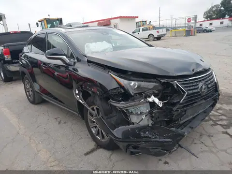 JTJYARBZ6J2109856 — 2018 Lexus NX 300, Передняя часть (Front End), фото до ремонта