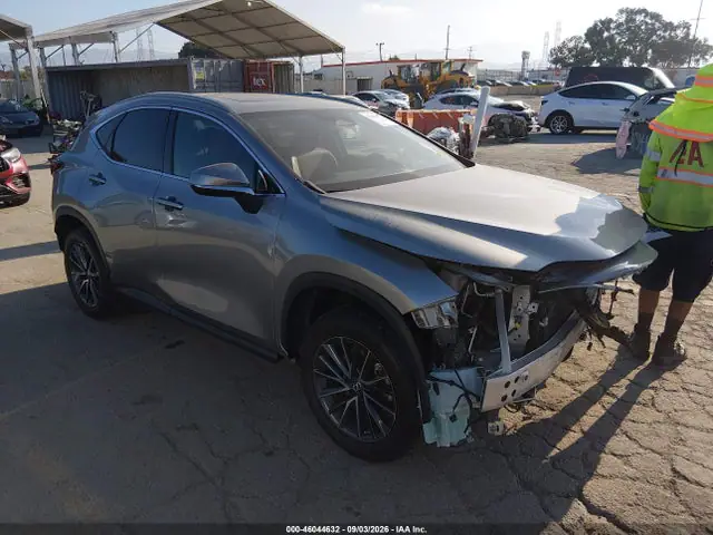 2T2AGCEZ7NC013295 — 2022 Lexus NX 350, Передняя часть (Front End), фото до ремонта