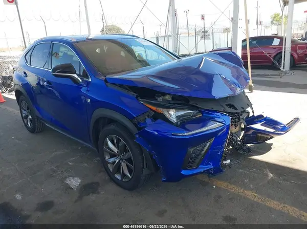 JTJYARBZ2K2136070 — 2019 Lexus NX, Передняя часть слева (Left Front), фото до ремонта