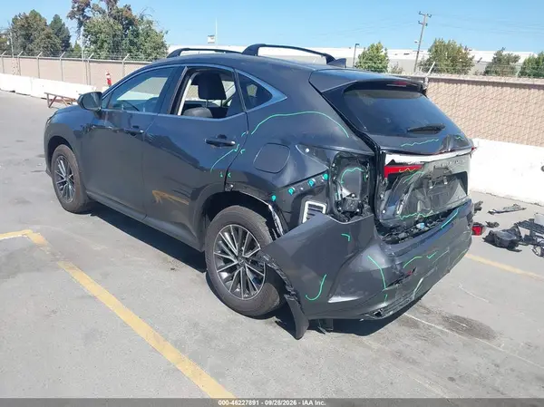 JTJGKCEZ5S5037940 — 2025 Lexus NX, фото 3 с аукциона IAAI, Задняя часть