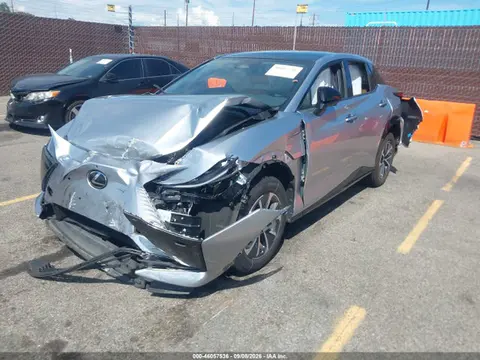 2024 Lexus Rz 300e Premium VIN JTJABABB1RA002587 фото 2
