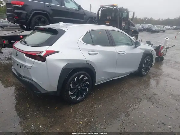 JTHP9JBH1L2021976 — 2020 Lexus UX, фото 4 с аукциона IAAI, Передняя часть слева