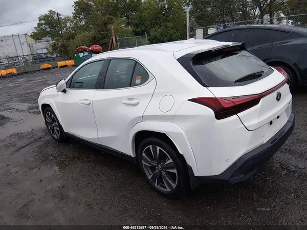 JTHUCJDH3S2013734 — 2025 Lexus UX, фото 3 с аукциона IAAI, Правый бок