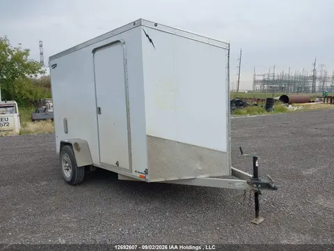 5NHULT018FA107249 — 2015 Lightning Enclosed Trailer, Град (Hail), фото до ремонта