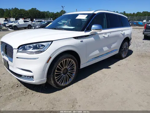 2021 Lincoln Aviator Black Label VIN 5LM5J9XC7MGL10661 фото 2