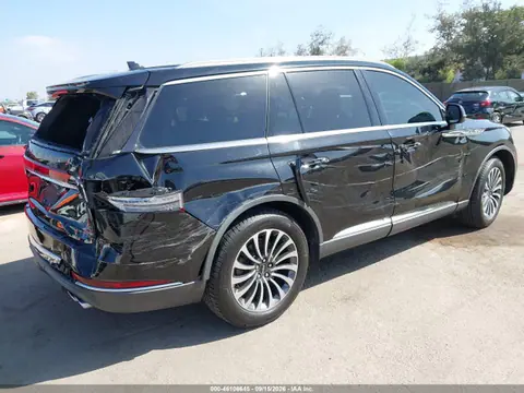 2020 Lincoln Aviator Reserve VIN 5LM5J7WCXLGL07029 фото 4