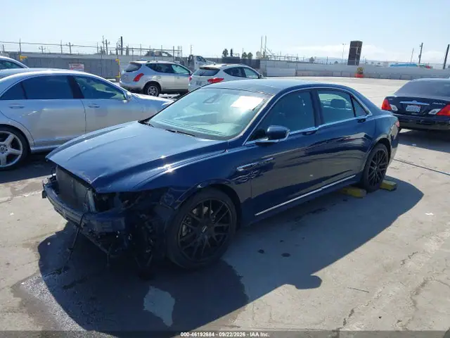 1LN6L9BC9H5626573 — 2017 Lincoln Continental Black Label, фото 2 с аукциона IAAI 30.09.2026, Естественный износ