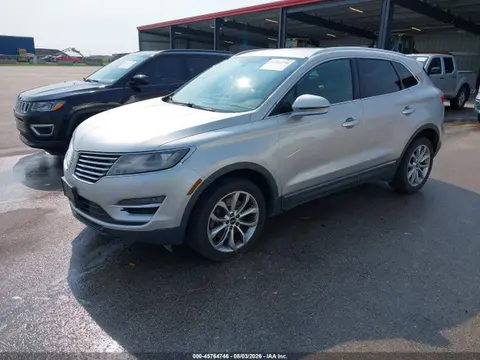 2017 Lincoln MKC SELECT VIN 5LMCJ2D91HUL11657 фото 2