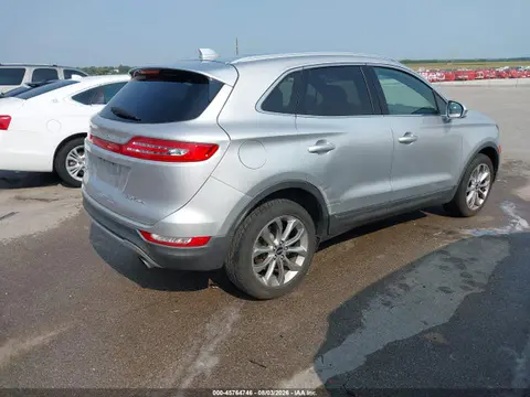 2017 Lincoln MKC SELECT VIN 5LMCJ2D91HUL11657 фото 4